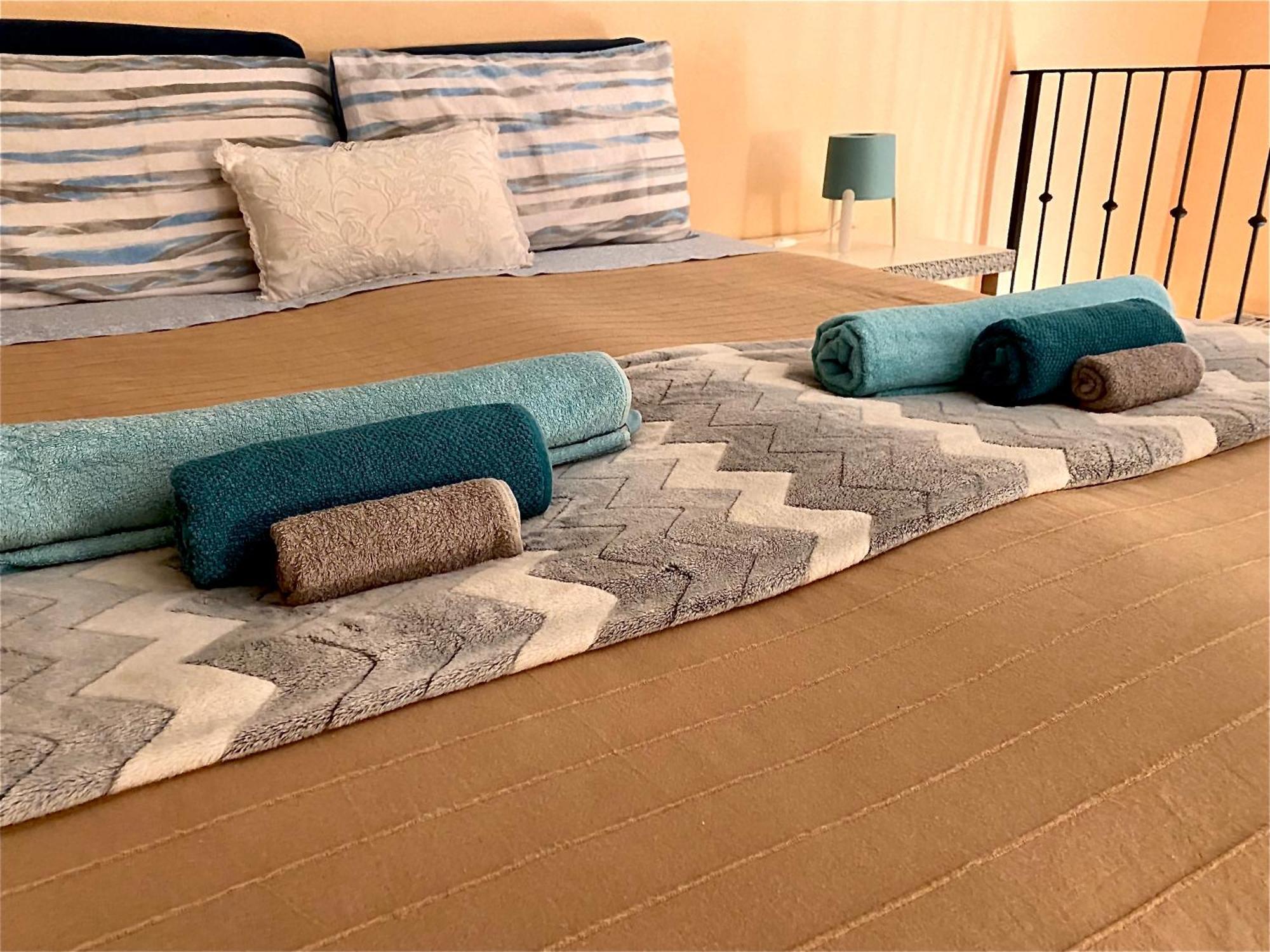 Sake Loft Apartment Катания Екстериор снимка